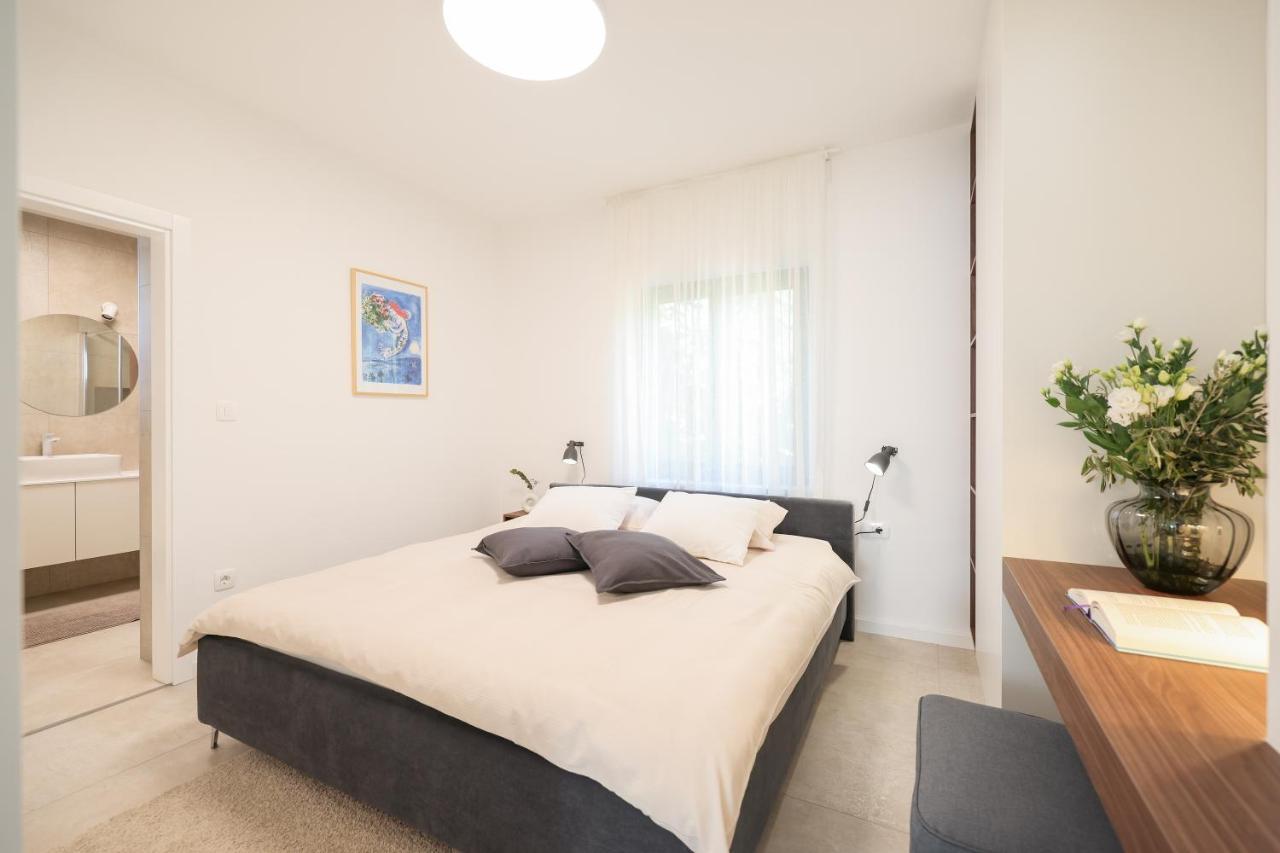 Apartman Baredine Maslenica Buitenkant foto