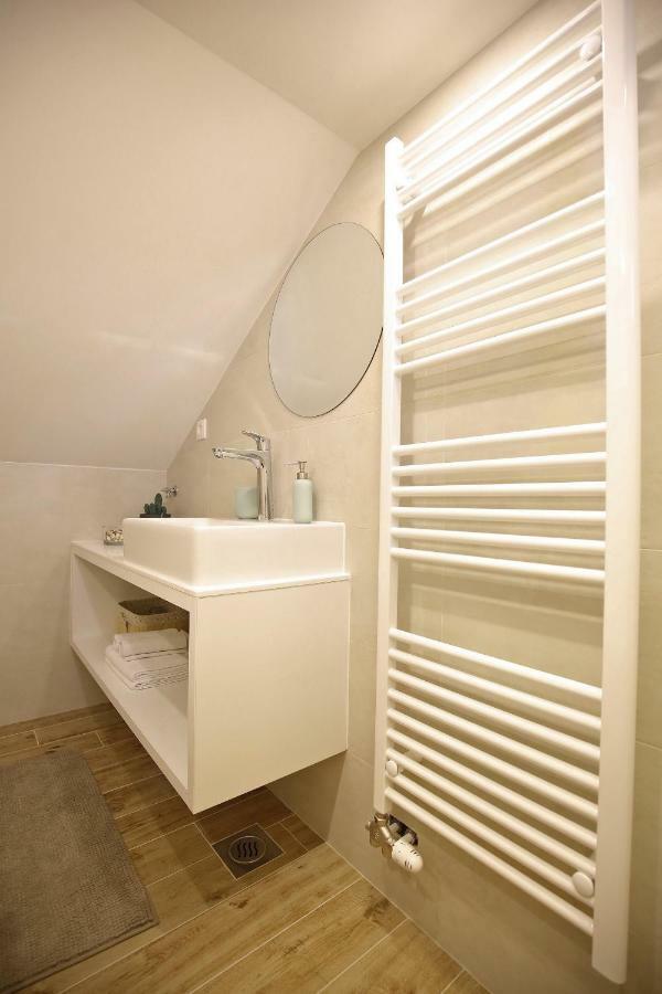 Apartman Baredine Maslenica Buitenkant foto