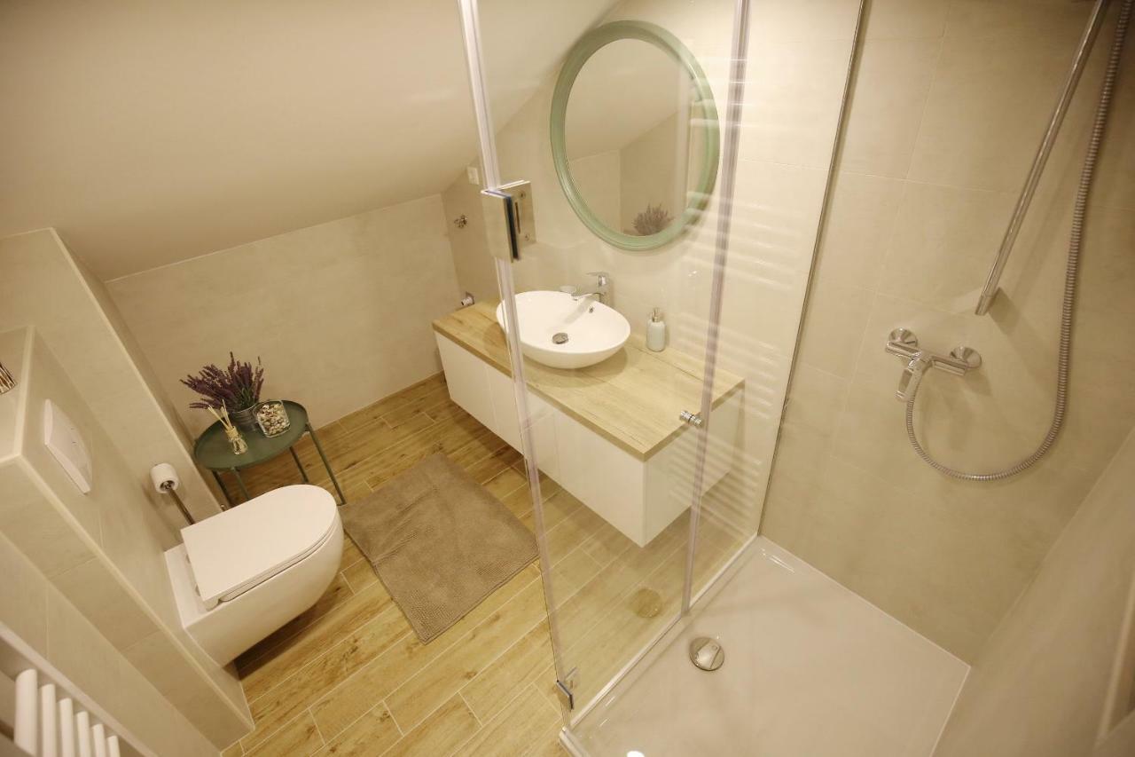 Apartman Baredine Maslenica Buitenkant foto