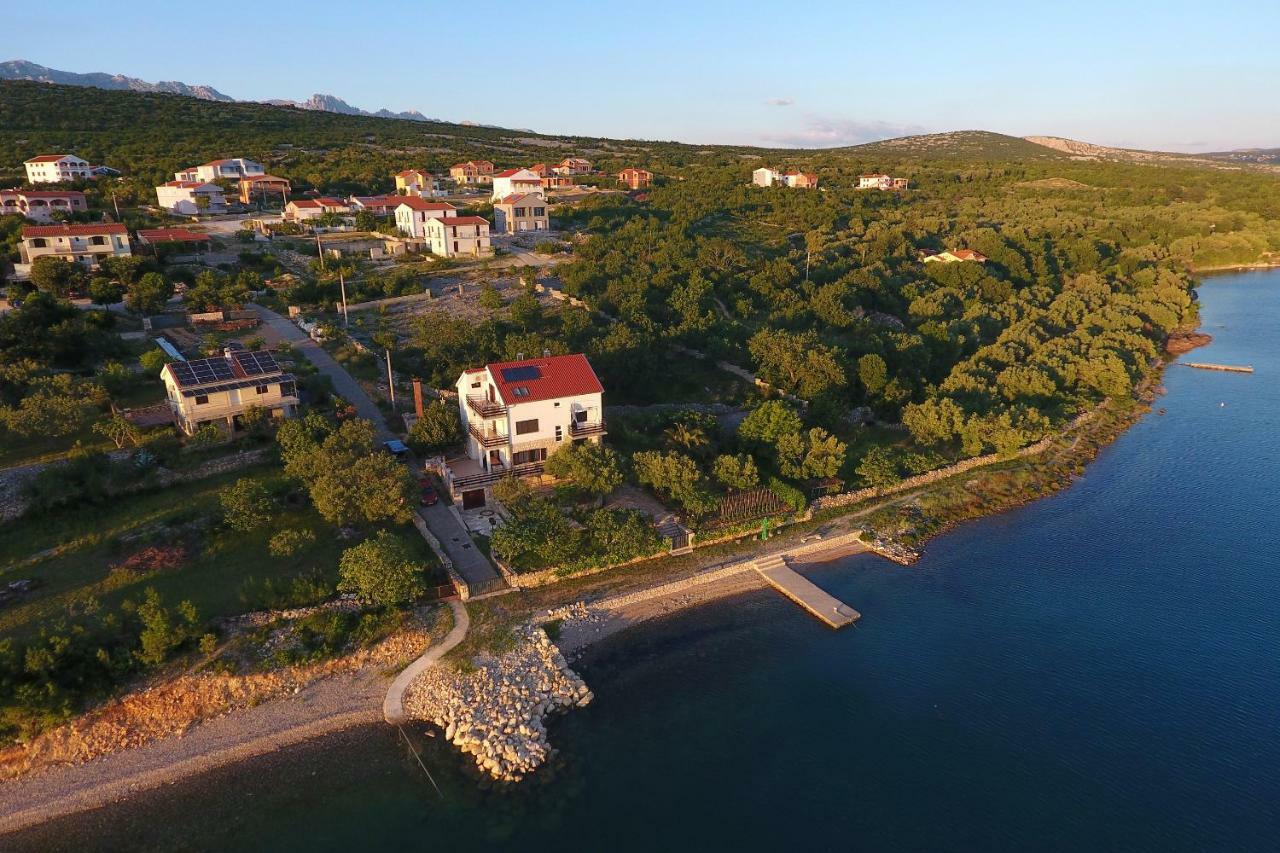 Apartman Baredine Maslenica Buitenkant foto